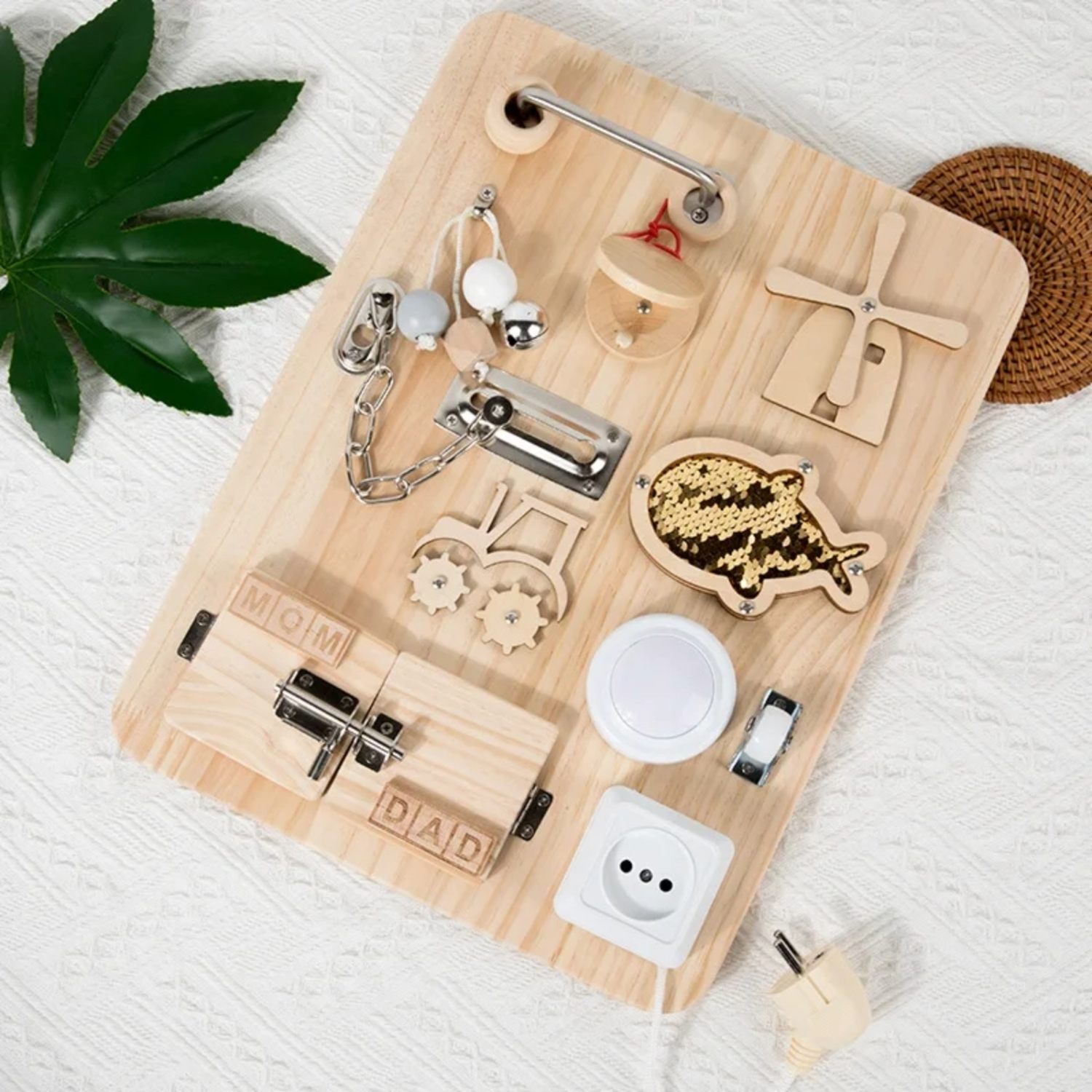 Montessori sensory board UK (1)