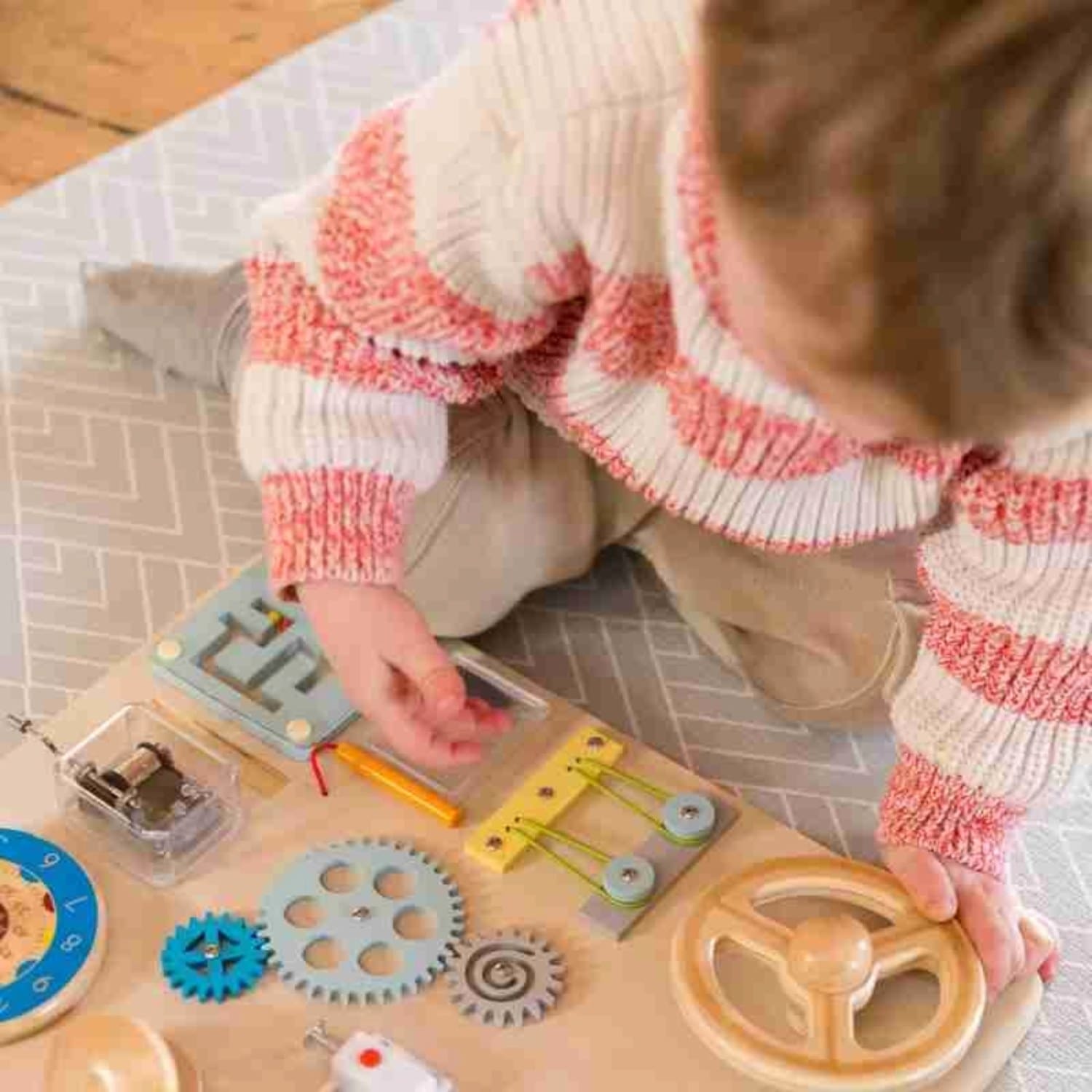 Wooden Busy board (3)